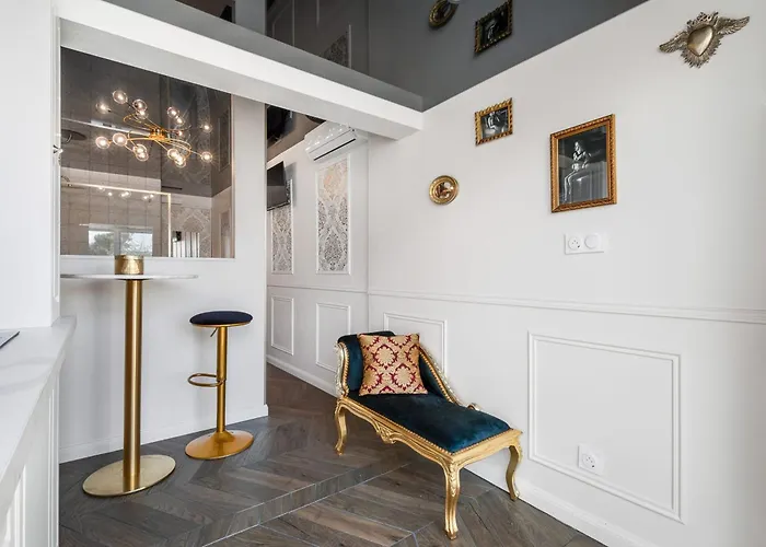 Tolérance - Port Nature 2 * Agde